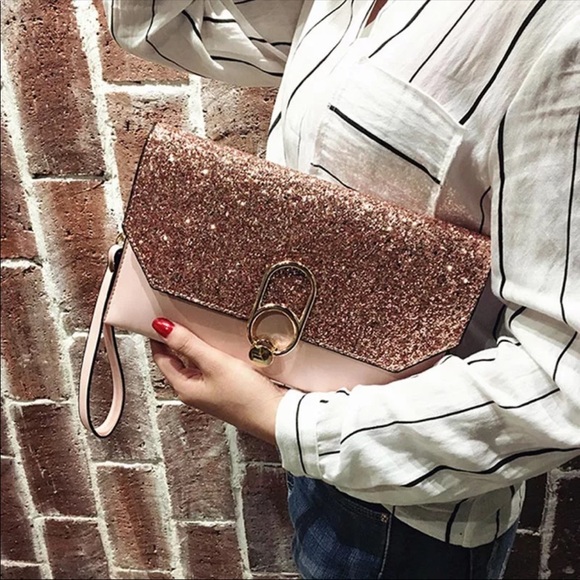 Beautiful Clutch/crossbody purse - Picture 3 of 5